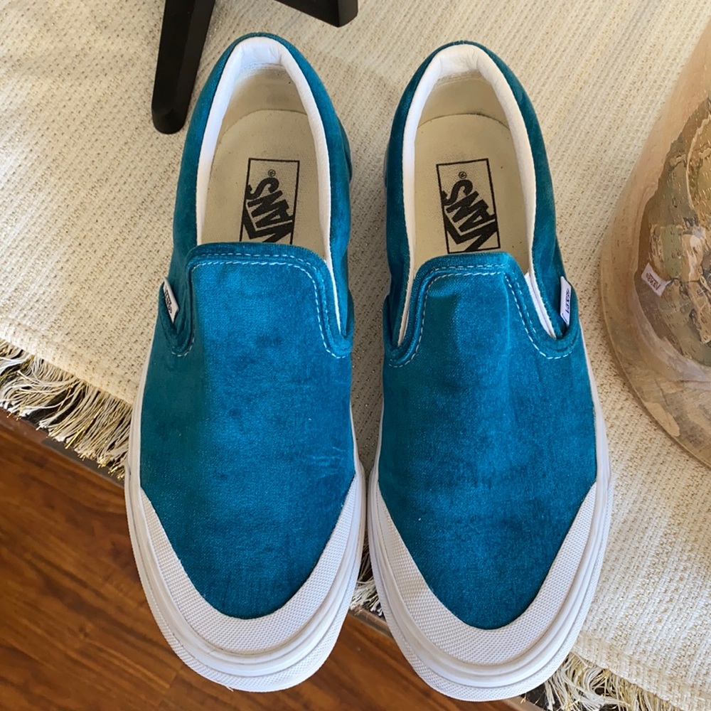 Vans Velvet Slip-one